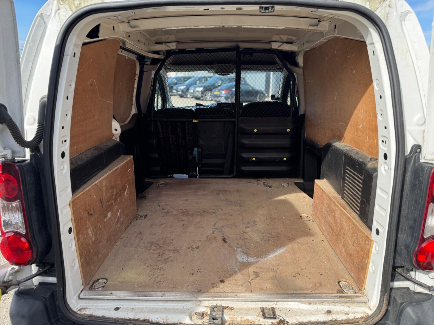 Used Peugeot Partner 2017 for sale - 78184581: Photo 15