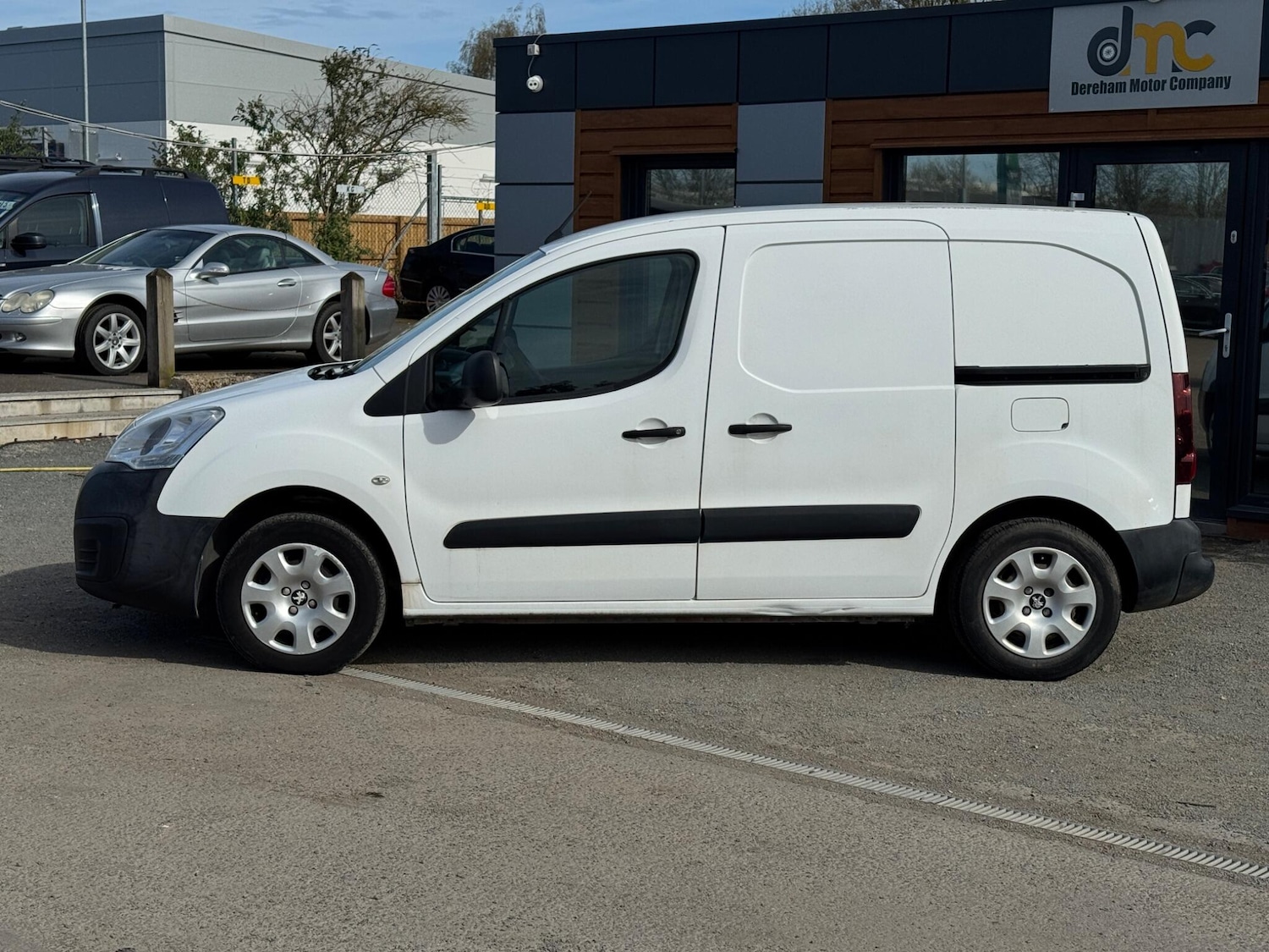 Used Peugeot Partner 2017 for sale - 78184581: Photo 2