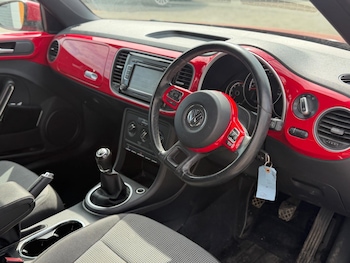 Used Volkswagen Beetle 2015 for sale - 79441720: Photo