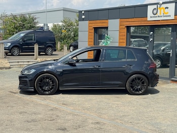 Used Volkswagen Golf 2017 for sale - 79157980: Photo