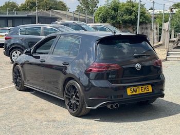 Used Volkswagen Golf 2017 for sale - 79157980: Photo