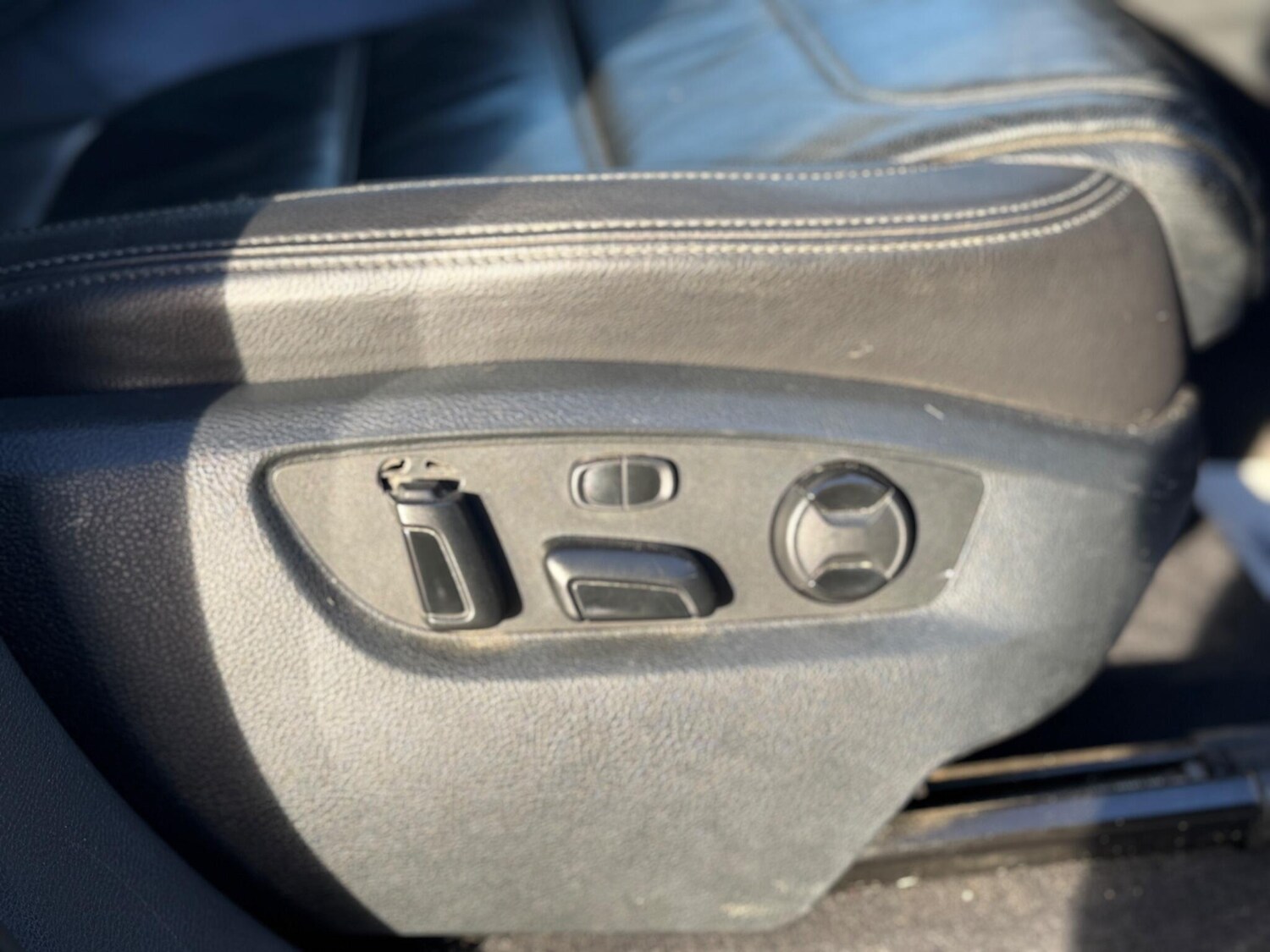 Used Volkswagen Touareg 2018 for sale - 77934182: Photo 18