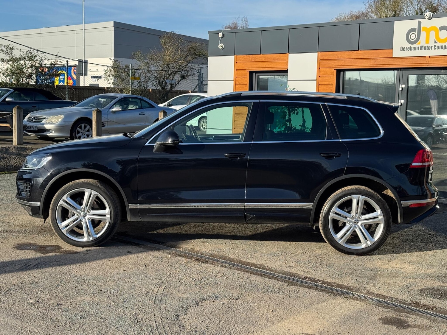 Used Volkswagen Touareg 2018 for sale - 77934182: Photo 2