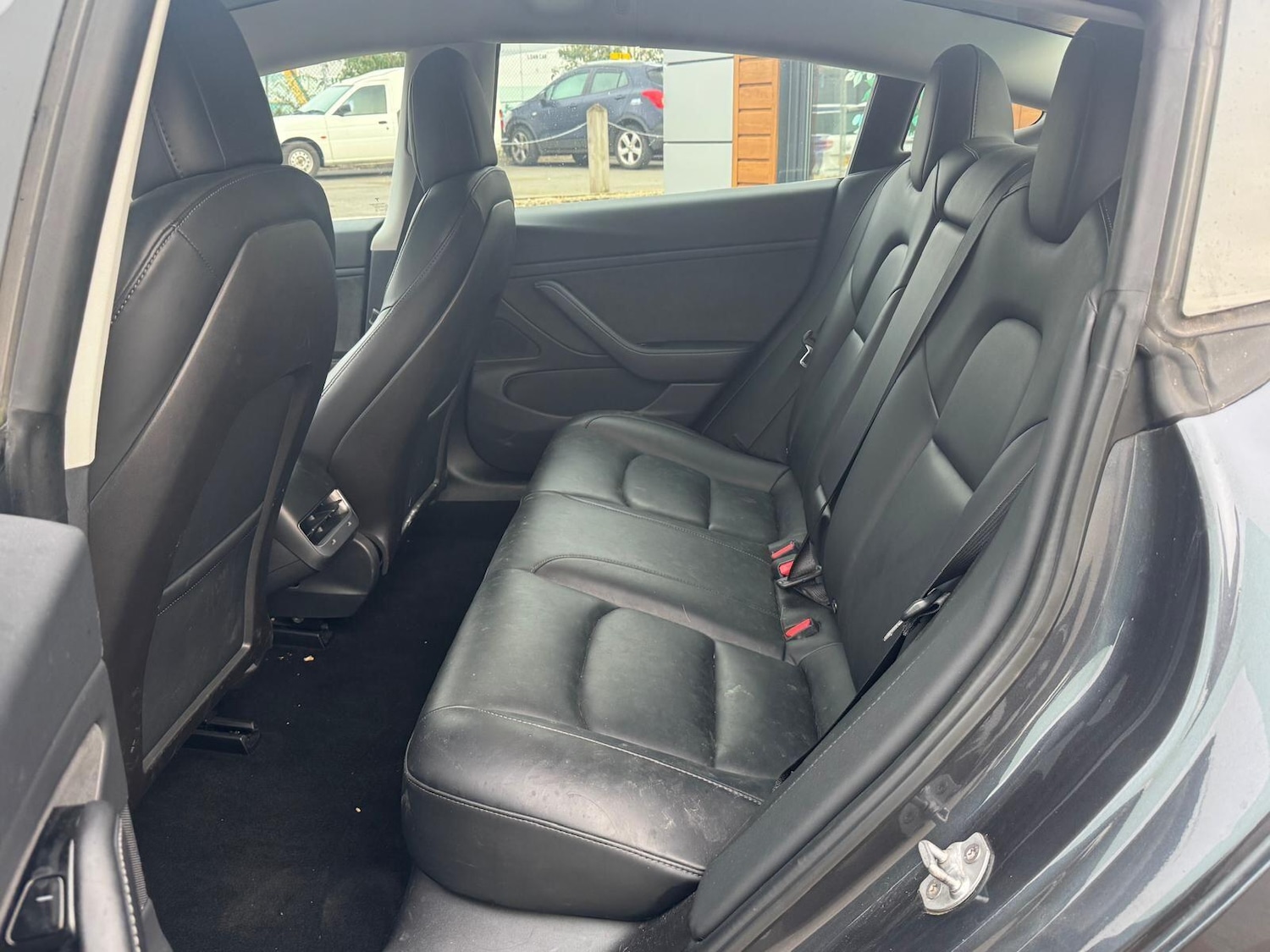 Used Tesla Model 3 2019 for sale - 76152746: Photo 12