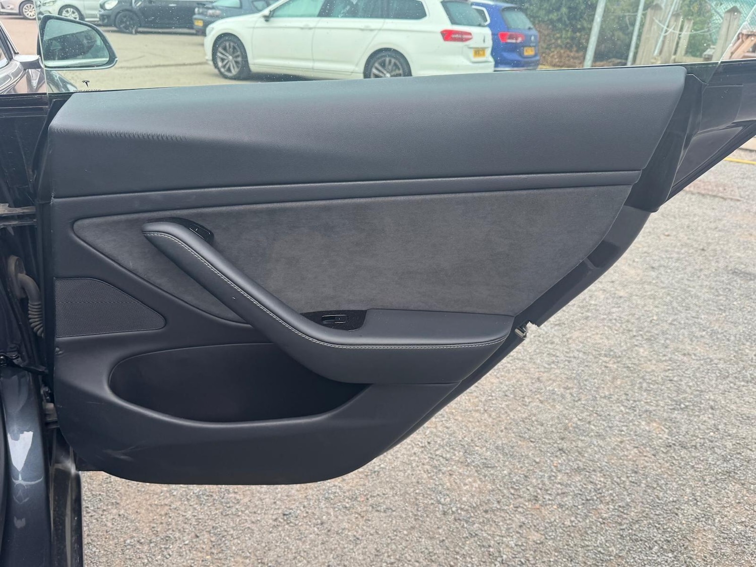 Used Tesla Model 3 2019 for sale - 76152746: Photo 13