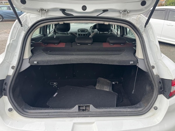 Used Renault Clio 2016 for sale - 76109527: Photo 25