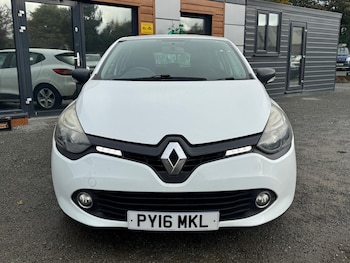 Used Renault Clio 2016 for sale - 76109527: Photo 2
