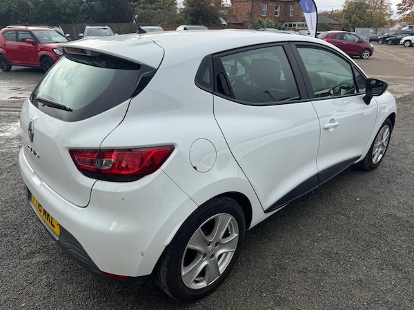 Used Renault Clio 2016 for sale - 76109527: Photo 8