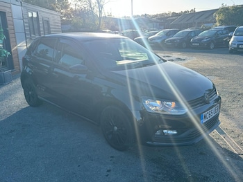 Used Volkswagen Polo 2016 for sale - 76199977: Photo