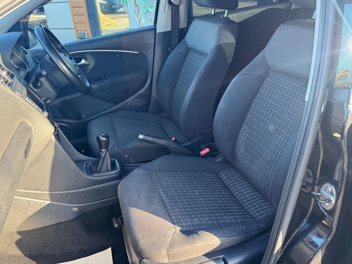 Used Volkswagen Polo 2016 for sale - 76199977: Photo 5