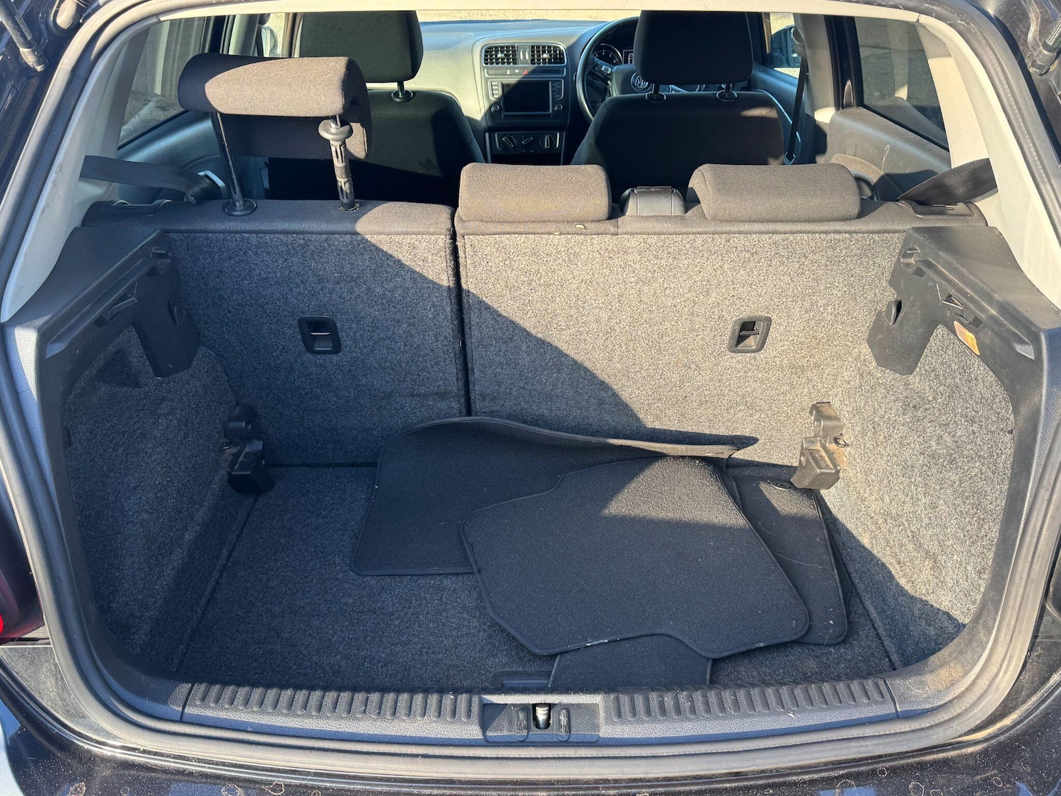 Used Volkswagen Polo 2016 for sale - 76199977: Photo 9