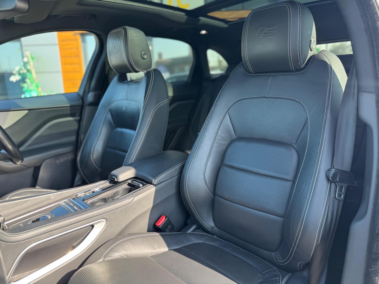 Used Jaguar F-Pace 2017 for sale - 77934201: Photo 13