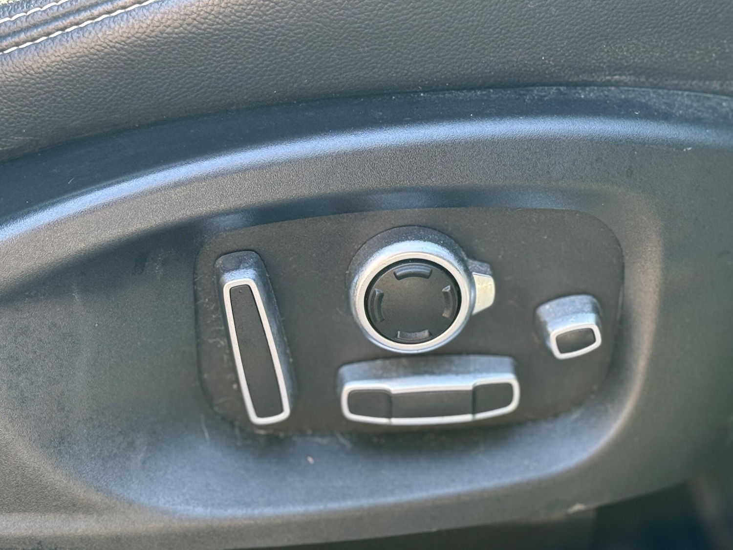 Used Jaguar F-Pace 2017 for sale - 77934201: Photo 21