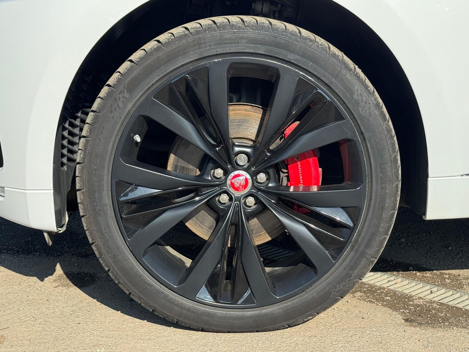 Used Jaguar F-Pace 2017 for sale - 77934201: Photo 31