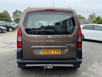 Used Peugeot Partner Tepee 2012 for sale - 78705196: Photo
