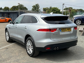 Used Jaguar F-Pace 2016 for sale - 75519267: Photo