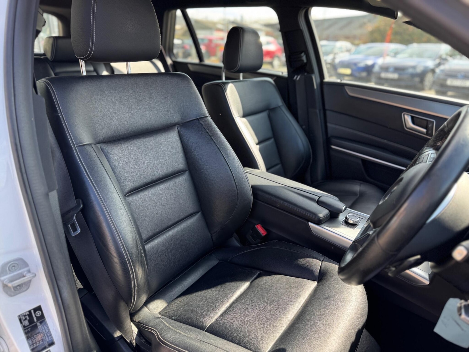 Used Mercedes-Benz E Class 2015 for sale - 77934211: Photo 11