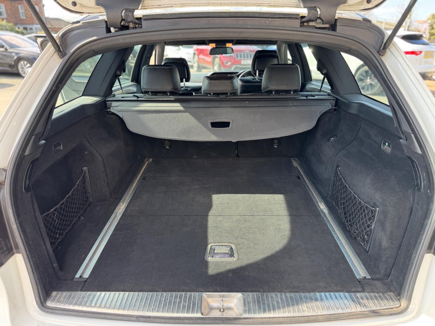 Used Mercedes-Benz E Class 2015 for sale - 77934211: Photo 19