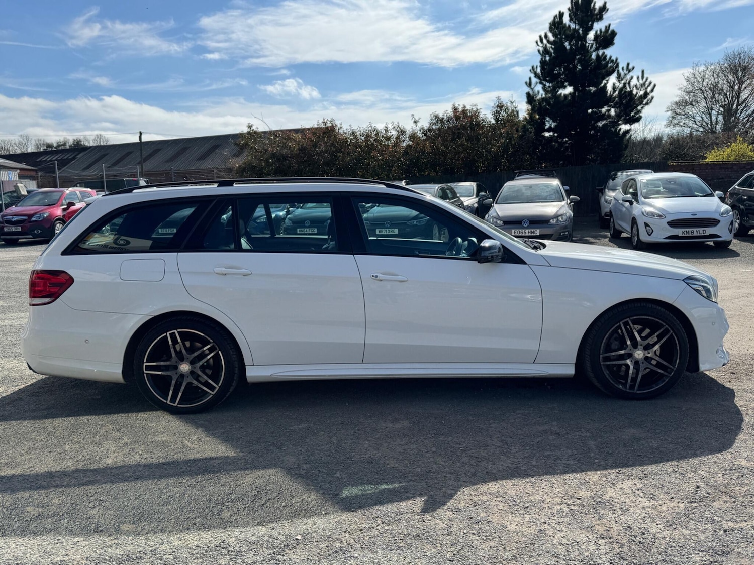 Used Mercedes-Benz E Class 2015 for sale - 77934211: Photo 6