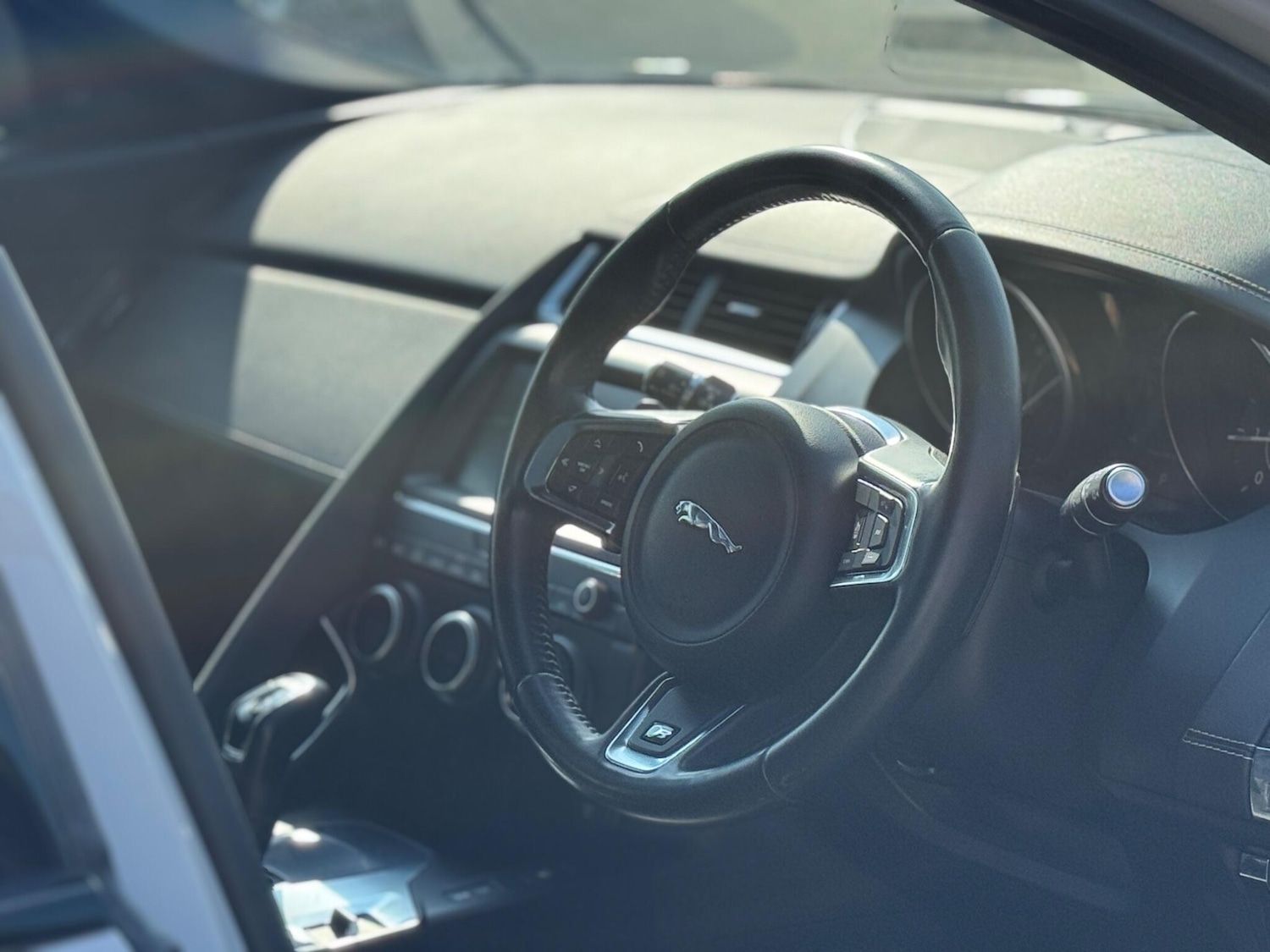 Used Jaguar E-Pace for sale - 77956992: Photo 40