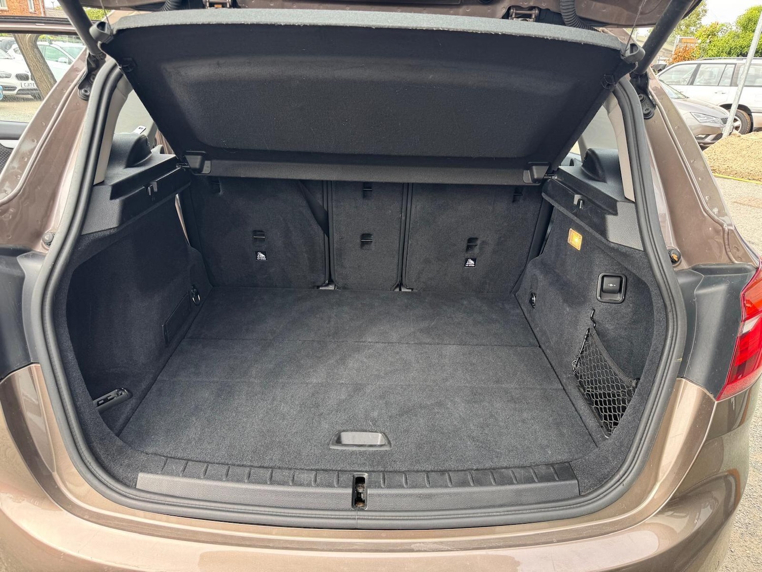 Vehicle 28
