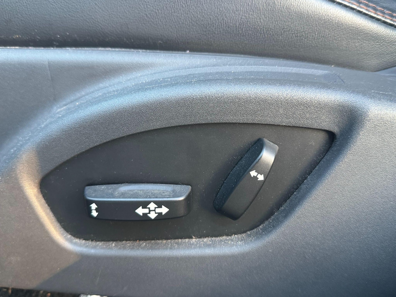 Used Volvo XC60 2010 for sale - 76370264: Photo 12