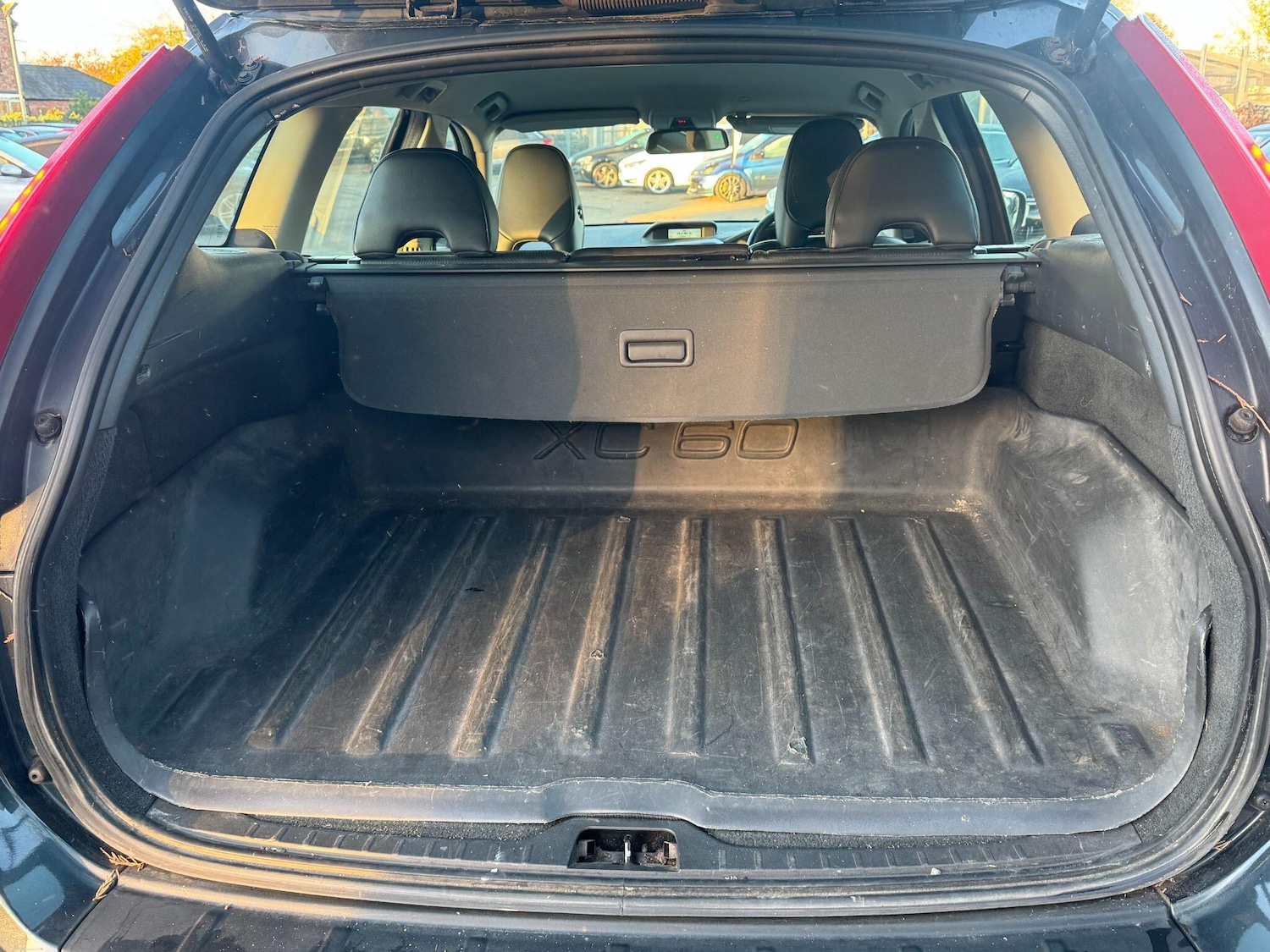 Used Volvo XC60 2010 for sale - 76370264: Photo 15