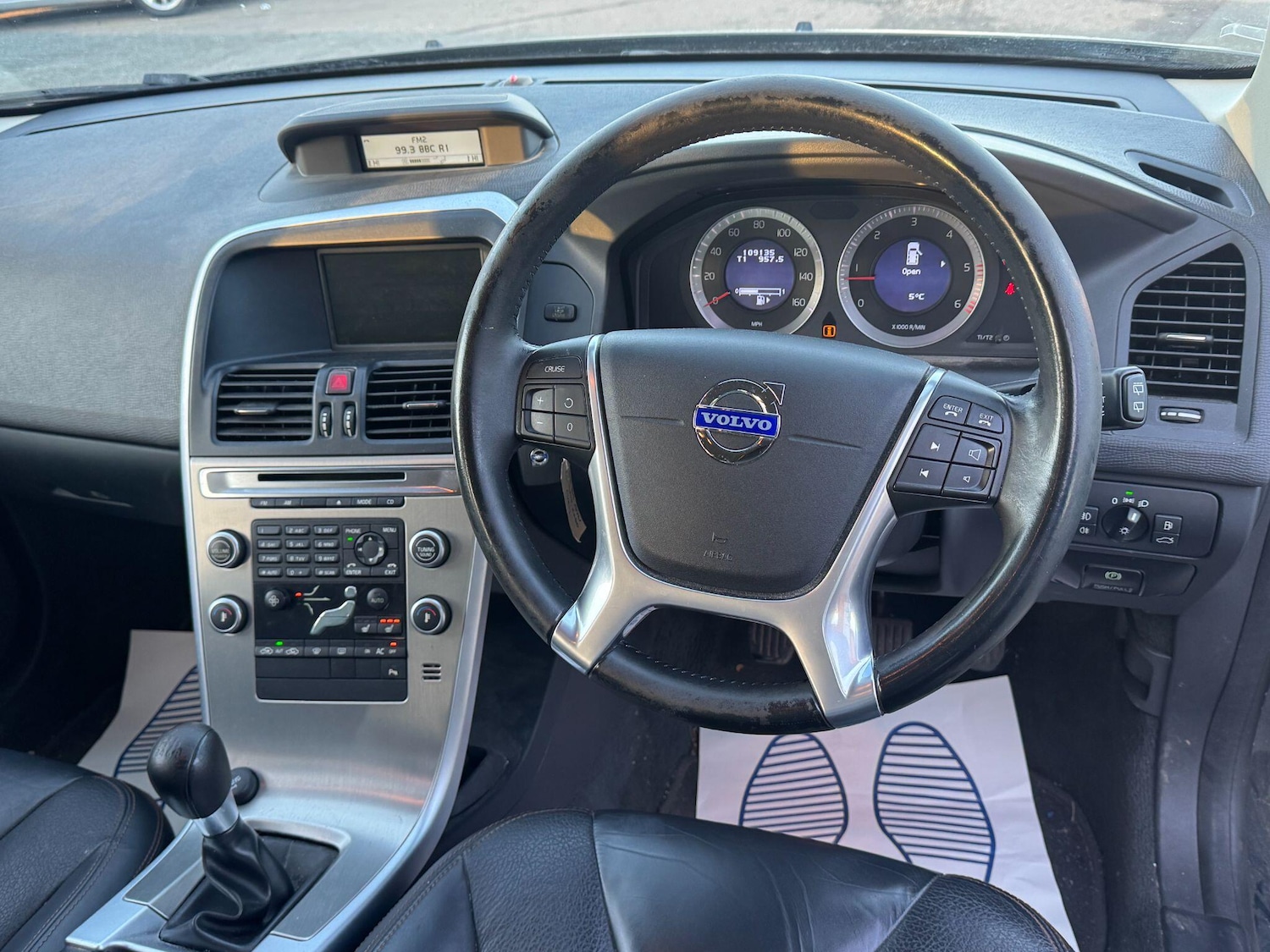 Used Volvo XC60 2010 for sale - 76370264: Photo 21