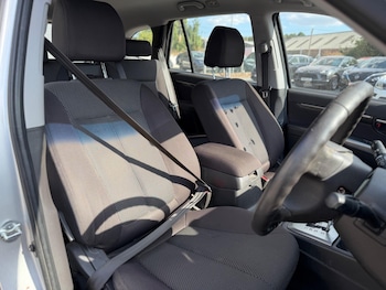 Used Hyundai Santa Fe 2010 for sale - 79533176: Photo
