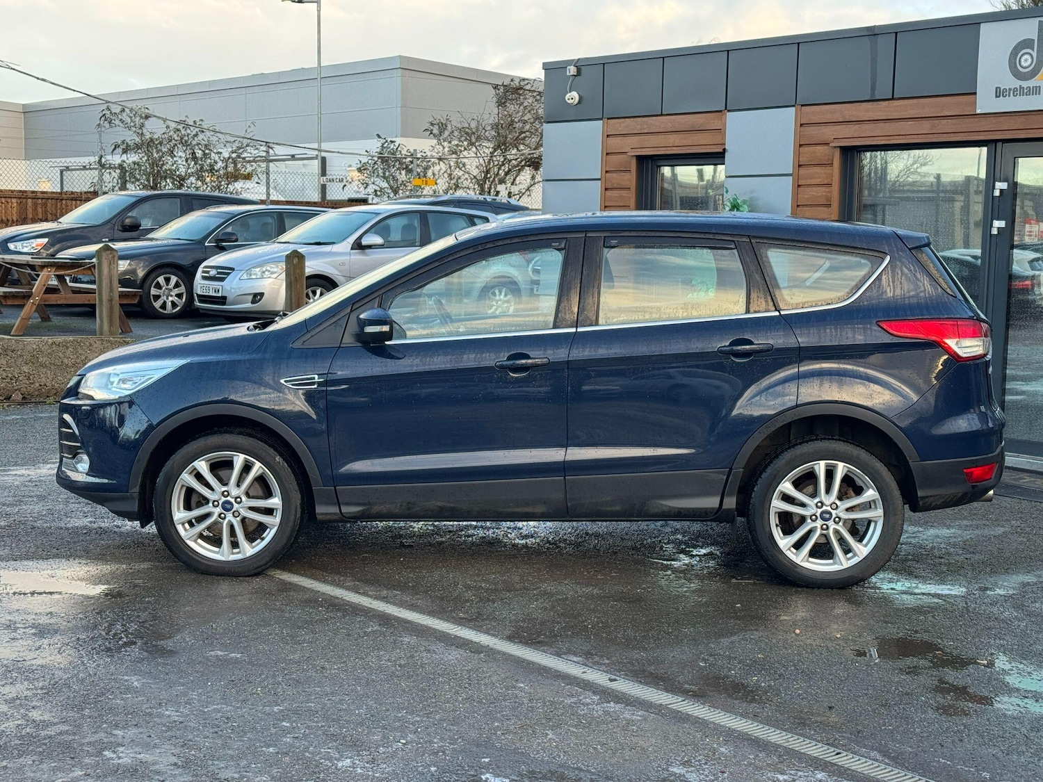 Used Ford Kuga 2016 for sale - 77934190: Photo 2