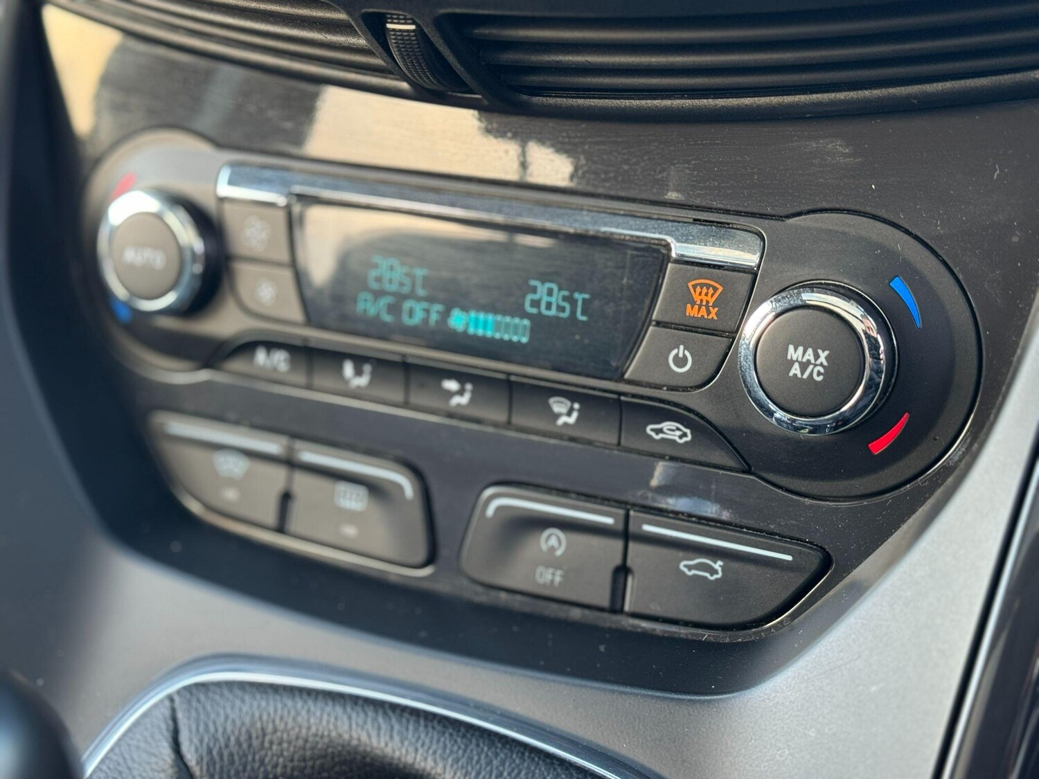 Used Ford Kuga 2016 for sale - 77934190: Photo 23