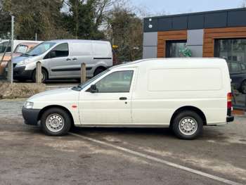 Used Ford Escort 2001 for sale - 74810094: Photo