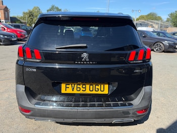 Used Peugeot 5008 2020 for sale - 79373309: Photo