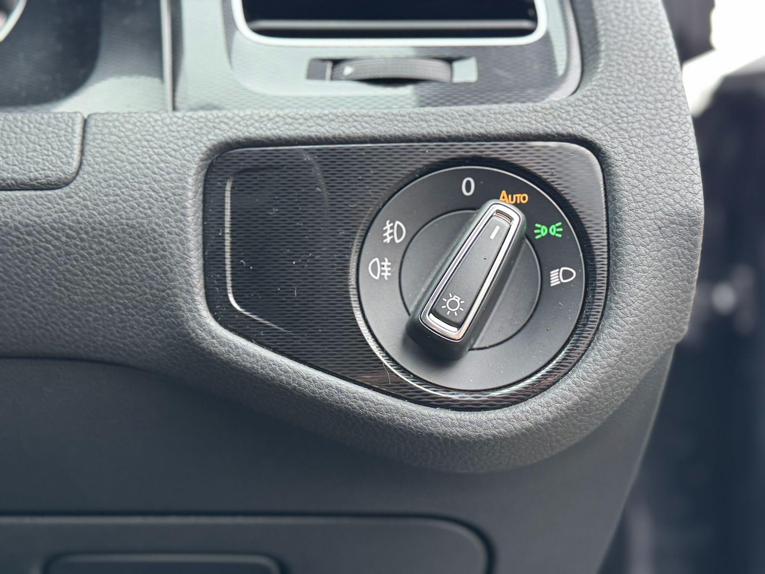 Used Volkswagen Golf 2015 for sale - 76824733: Photo 18