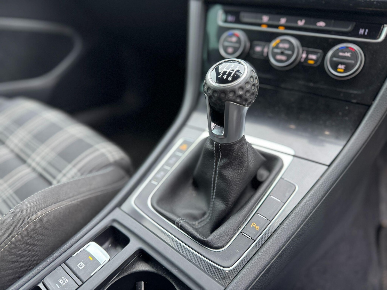 Used Volkswagen Golf 2015 for sale - 76824733: Photo 22