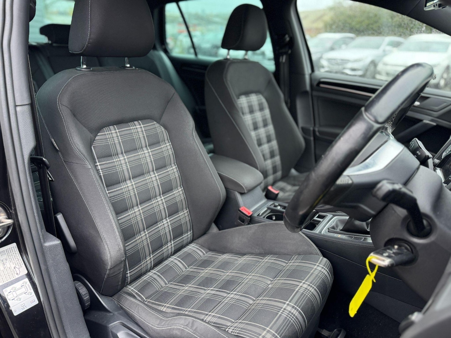 Used Volkswagen Golf 2015 for sale - 76824733: Photo 9