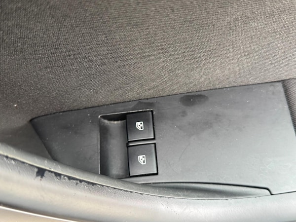 Used Vauxhall Astra 2014 for sale - 76314900: Photo 13