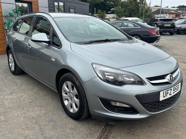 Used Vauxhall Astra 2014 for sale - 76314900: Photo 3