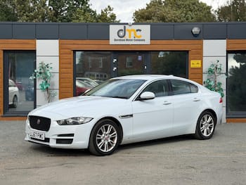 Used Jaguar XE 2017 for sale - 79767214: Photo
