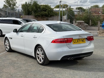 Used Jaguar XE 2017 for sale - 79767214: Photo
