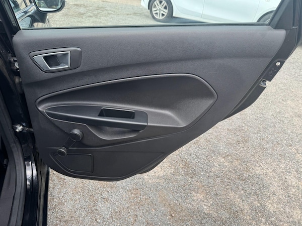 Used Ford Fiesta 2016 for sale - 76336112: Photo 14