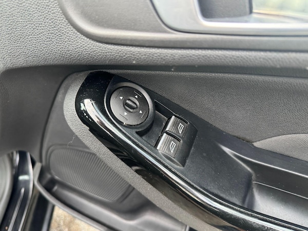 Used Ford Fiesta 2016 for sale - 76336112: Photo 17