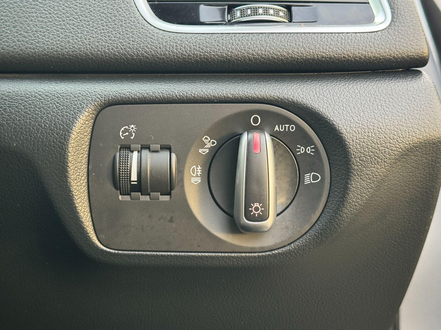 Used Audi Q3 2015 for sale - 76561473: Photo 33