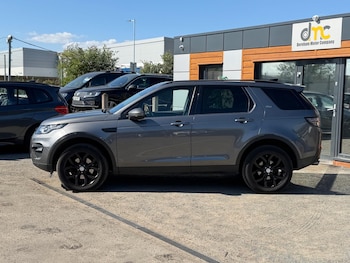 Used Land Rover Discovery Sport 2018 for sale - 79092736: Photo