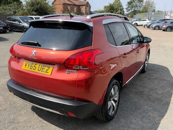 Used Peugeot 2008 2015 for sale - 79401352: Photo