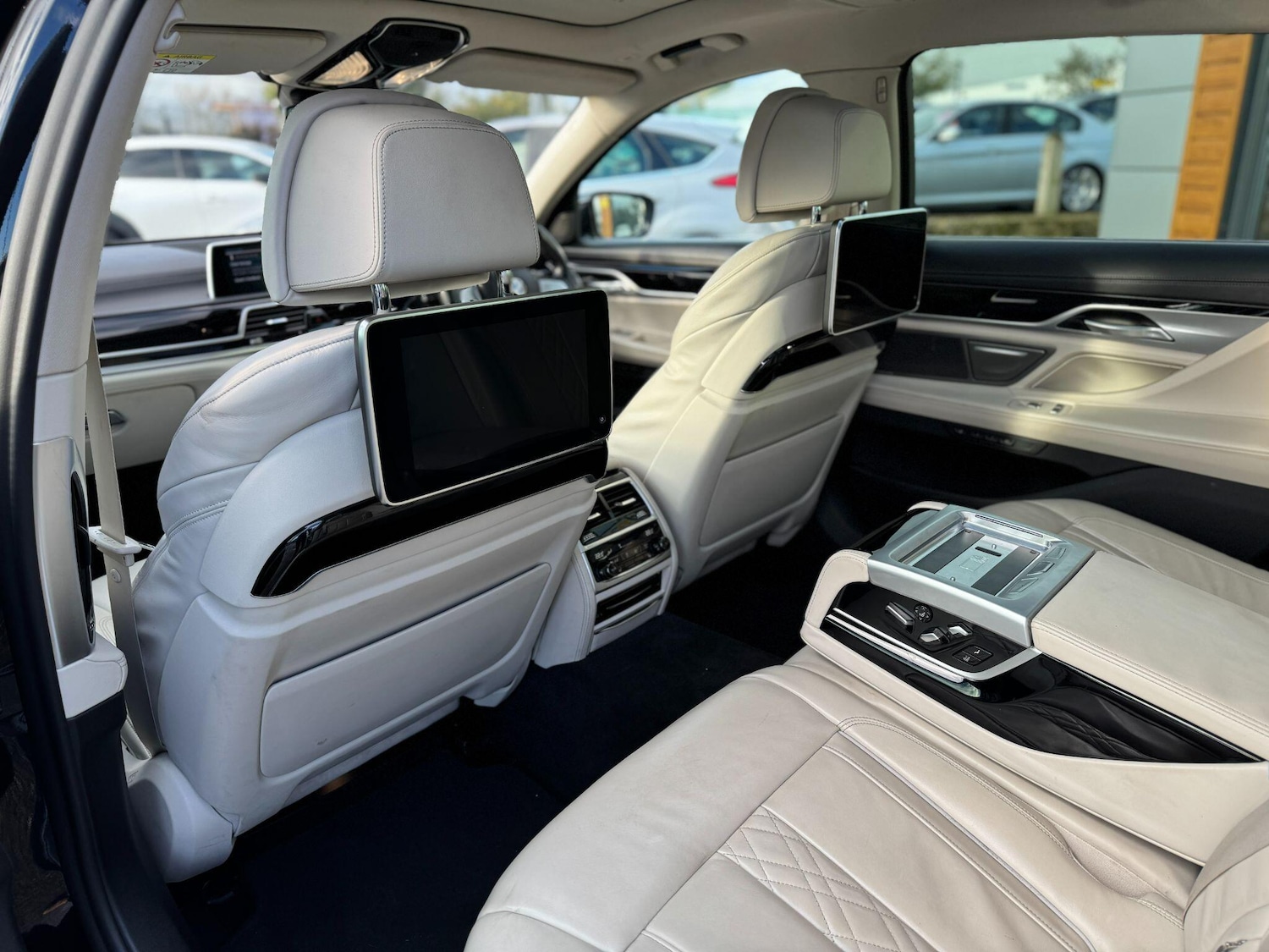 Used BMW 7 Series 2021 for sale - 76572464: Photo 24