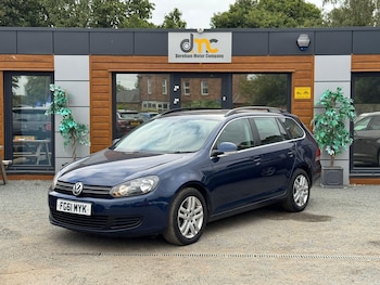 Volkswagen - Golf