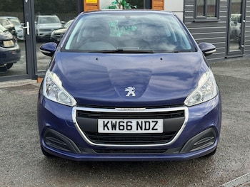 Used Peugeot 208 2017 for sale - 76408564: Photo