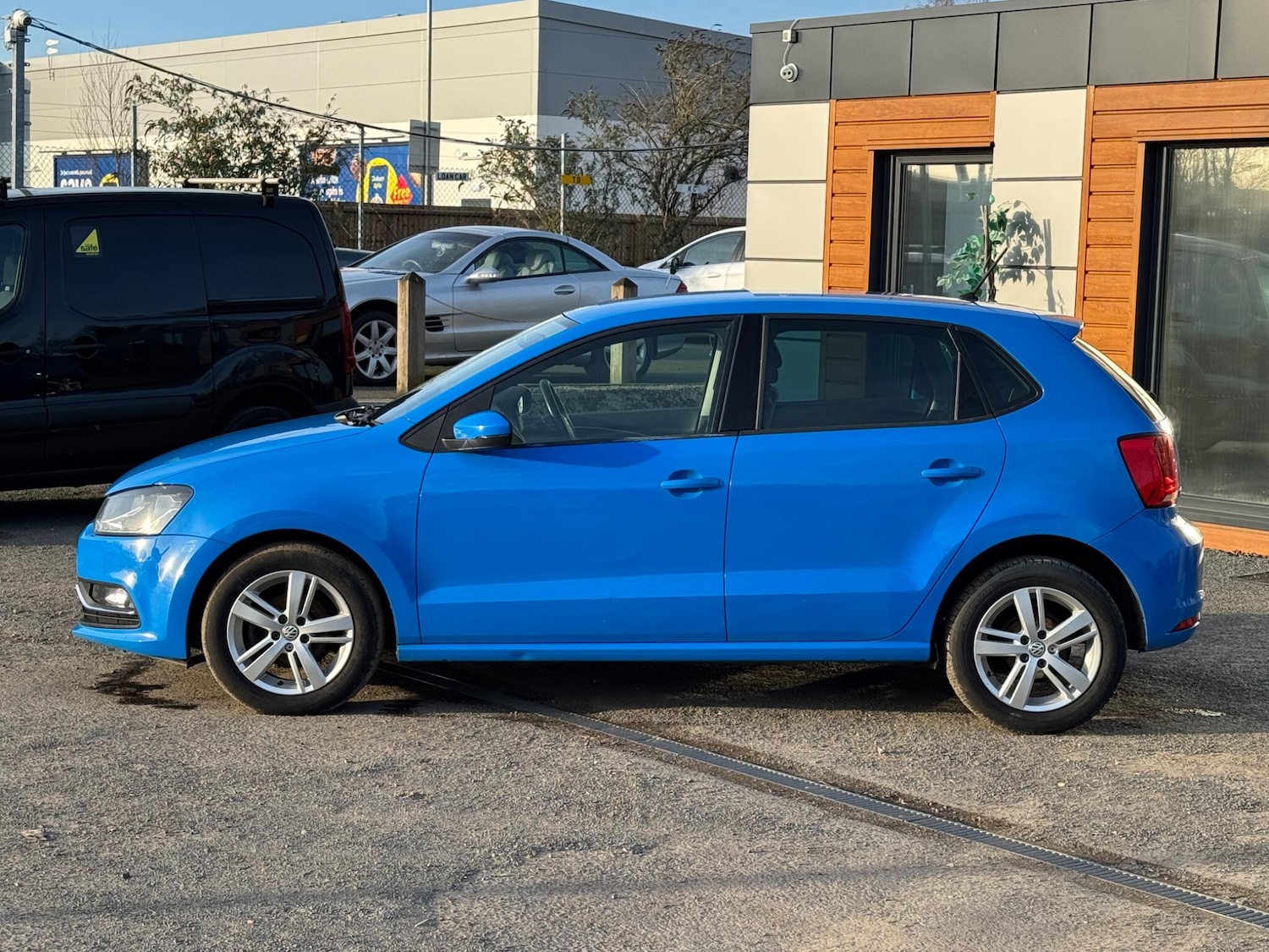 Used Volkswagen Polo 2016 for sale - 77934166: Photo 2