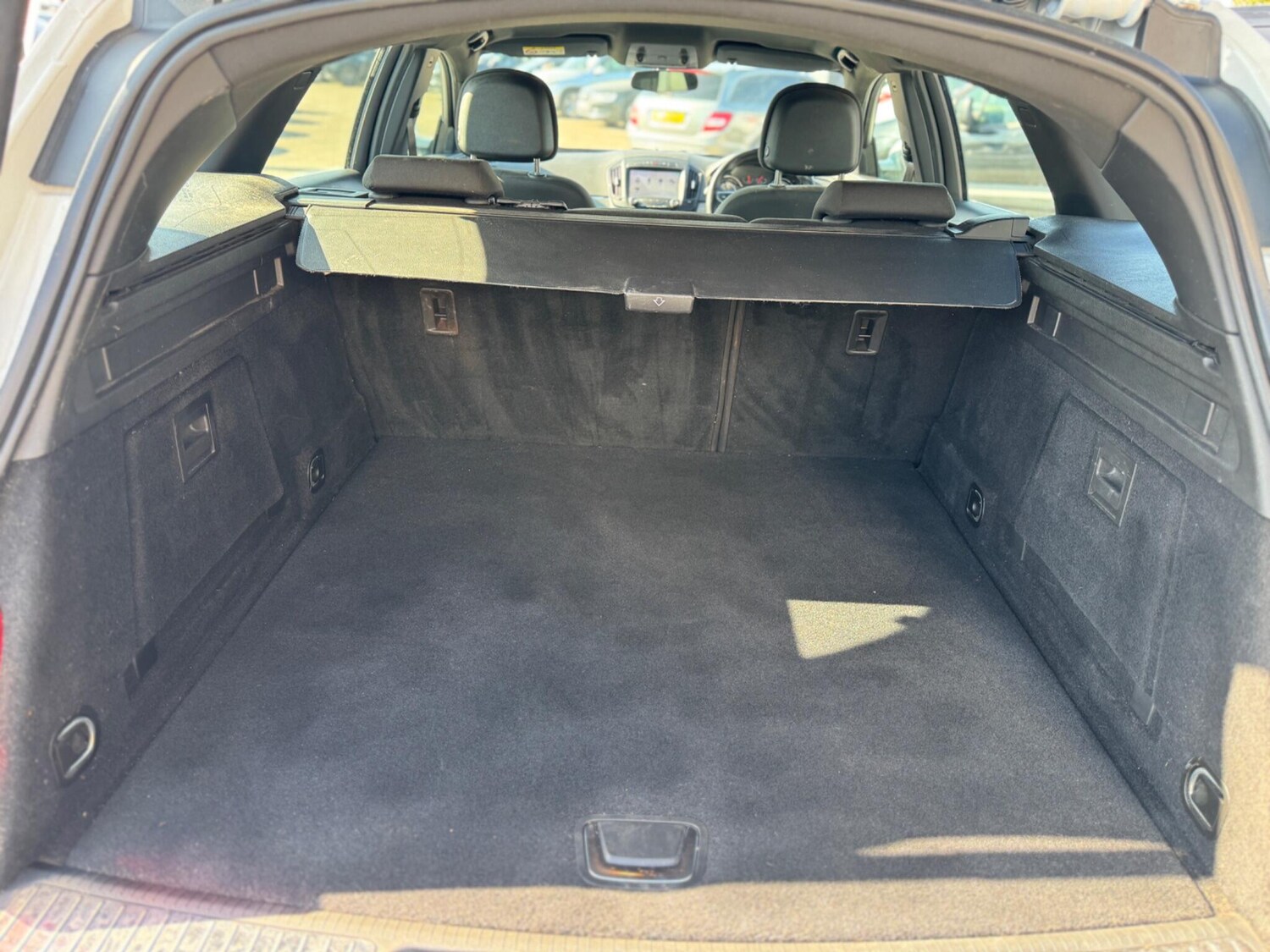 Used Vauxhall Insignia 2015 for sale - 77934206: Photo 23